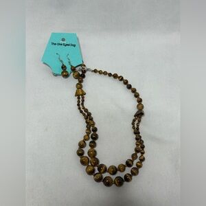 Graduated Tigers Eye bead necklace and dangle earrings
